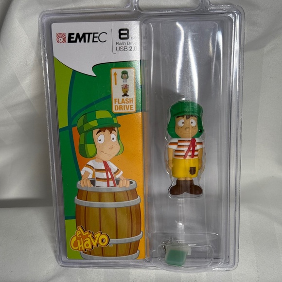 The Iconic "El Chavo" 8GB Flash Drive - Picture 3 of 4